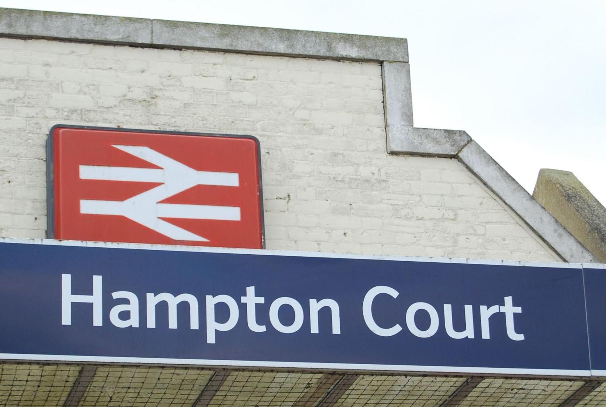 Hampton Court Snug Walk To Train & Palace Ийст Молзи Екстериор снимка