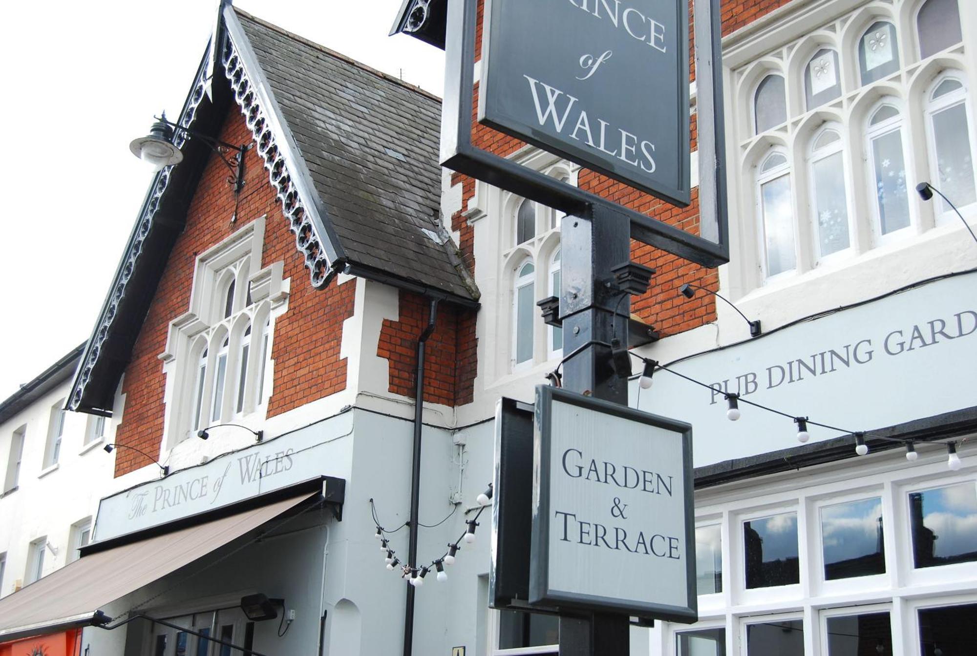 Hampton Court Snug Walk To Train & Palace Ийст Молзи Екстериор снимка